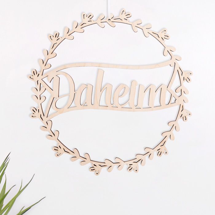 Blumenkranz "Daheim" aus Birkenholz